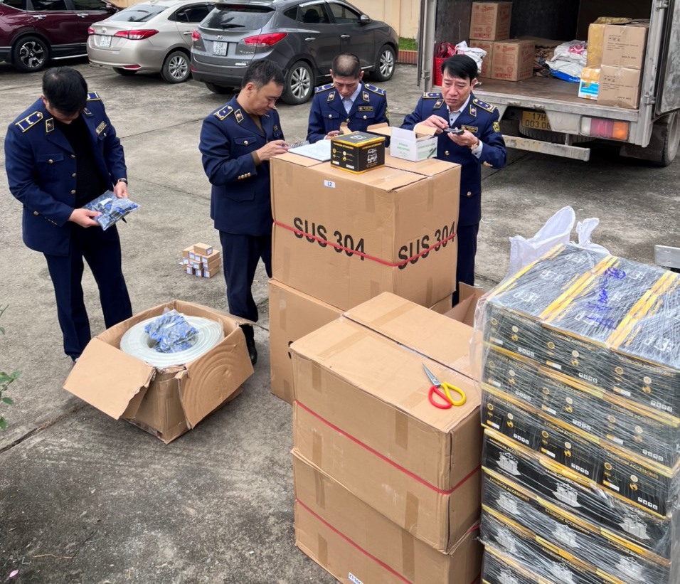 kiem-tra-xu-ly-9548-san-pham-thiet-bi-ve-sinh-o-ien-ban-le-cua-cac-loai-vi-pham-ve-nhan-hang-hoa-1 Cục Quản lý thị trường tỉnh Thái Bình