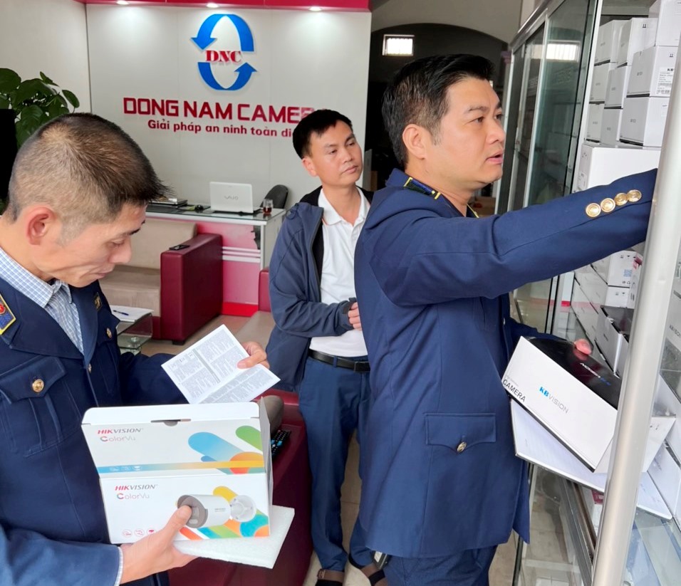 kiem-tra-xu-ly-ve-hoat-ong-kinh-doanh-tren-website-thuong-mai-ien-tu lực lượng Quản lý thị trường Thái Bình