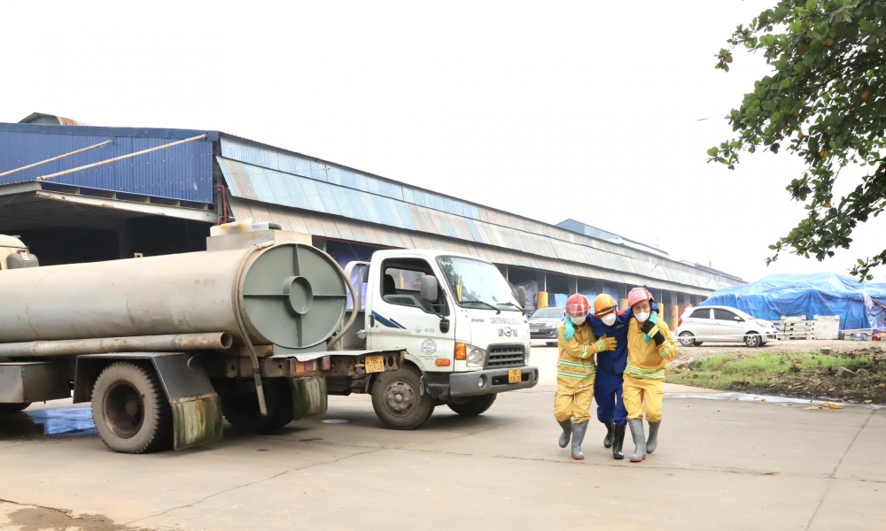 Sáng ngày 27/9/2024, Công ty cổ phần Supe Phốt phát và Hoá chất Lâm Thao (Supe Lâm Thao) đã tổ chức Diễn tập ứng phó sự cố hoá chất, ứng phó sự cố môi trường năm 2024.