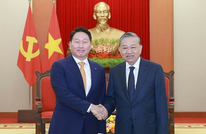 Tổng Bí thư Tô Lâm và Chủ tịch Tập đoàn SK, Hàn Quốc Chey Tae-won tại cuộc gặp, ngày 14/2. Ảnh: TTXVN