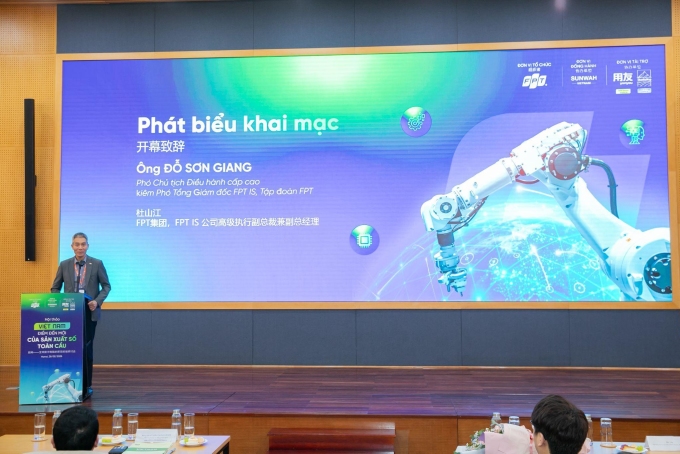 Ông Đỗ Sơn Giang, Phó Chủ tịch Điều hành cấp cao kiêm Phó tổng giám đốc FPT IS, phát biểu mở đầu hội thảo. Ảnh: FPT IS