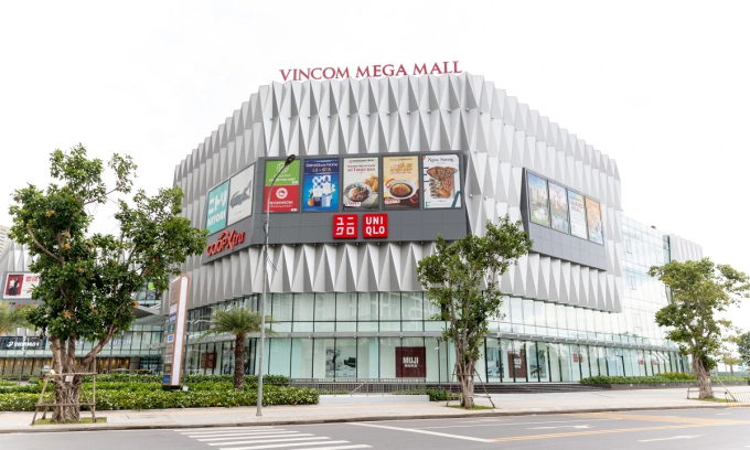 Vincom Mega Mall tại khu đô thị Grand Park ở TP HCM. Ảnh: VRE